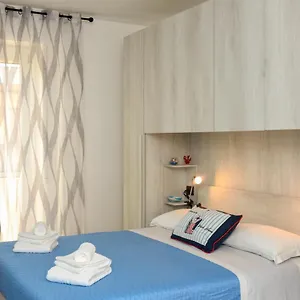 Lamarina 2*, Alghero Italia