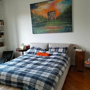 Stanza Nr 4 In Incantevole In Zona Solari , Milano Italia
